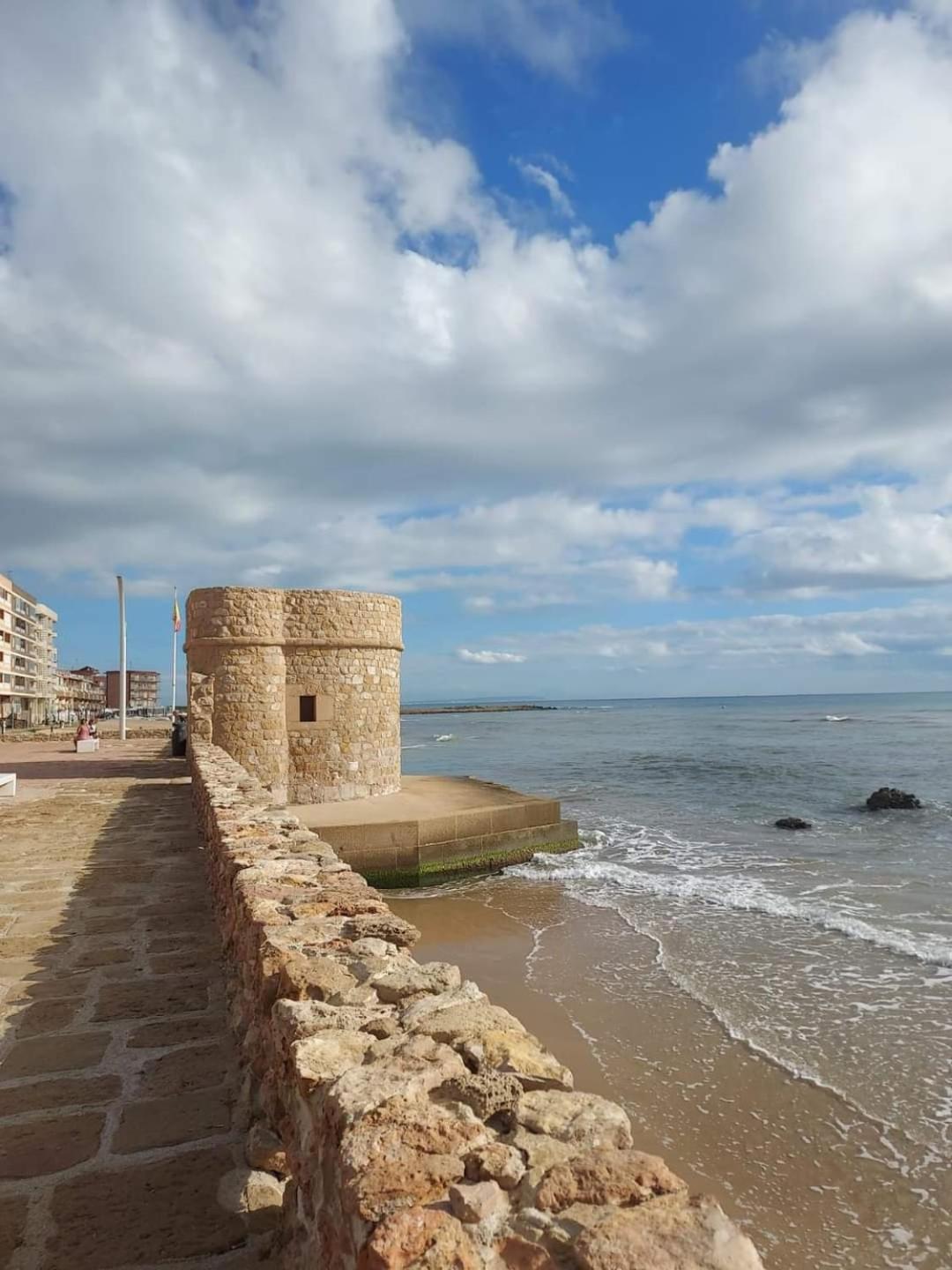 Cozy Apartment In La Mata 5 Minutes From The Beach Bagian luar foto